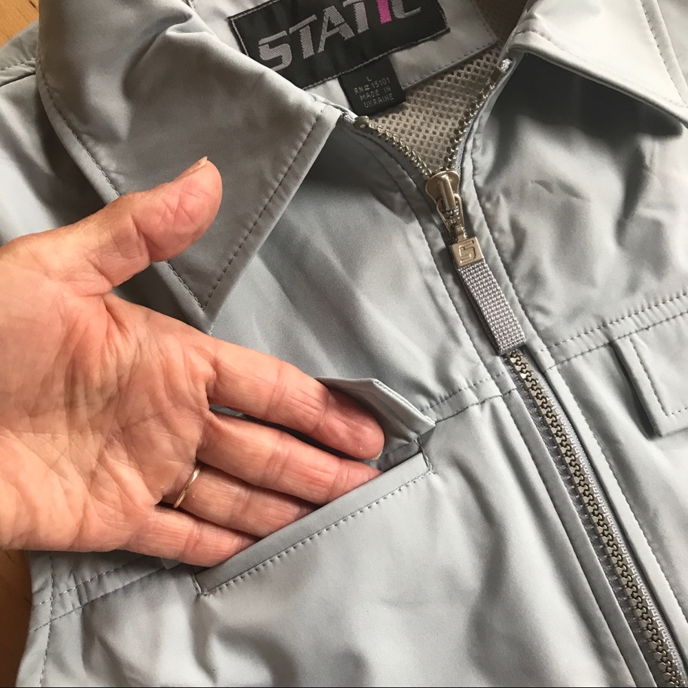 Static NWOT Rugged Vest Large gray poly - Picture 5 of 13